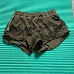 OG Lululemon hotty shorts.
Worn once, no imperfections 
Smoke and Pet free home